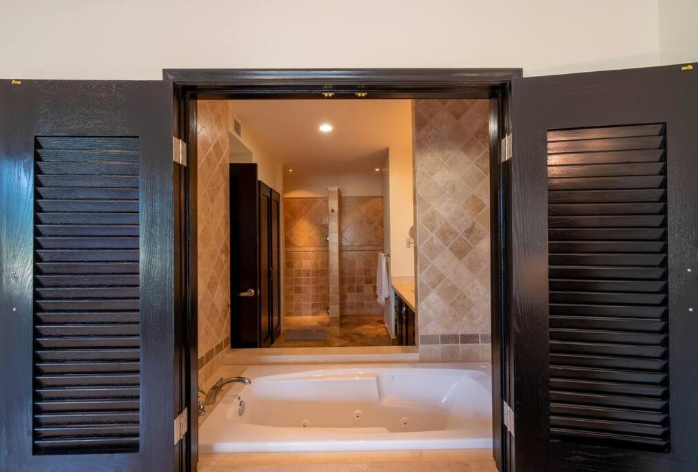 Condo Maravilla - New Luxurious Condo 300Mt From The Beach Cabo San Lucas Luaran gambar